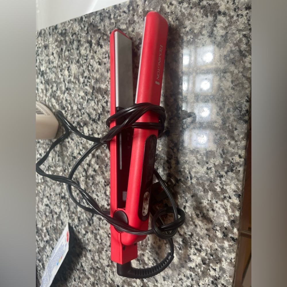 Hair straightener/ styler/ flat iron